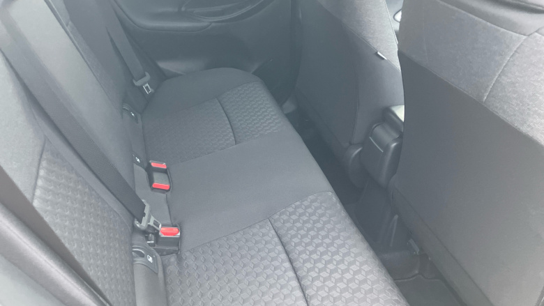 Toyota Yaris 1.5 Hybrid Design 5dr CVT Hybrid Hatchback